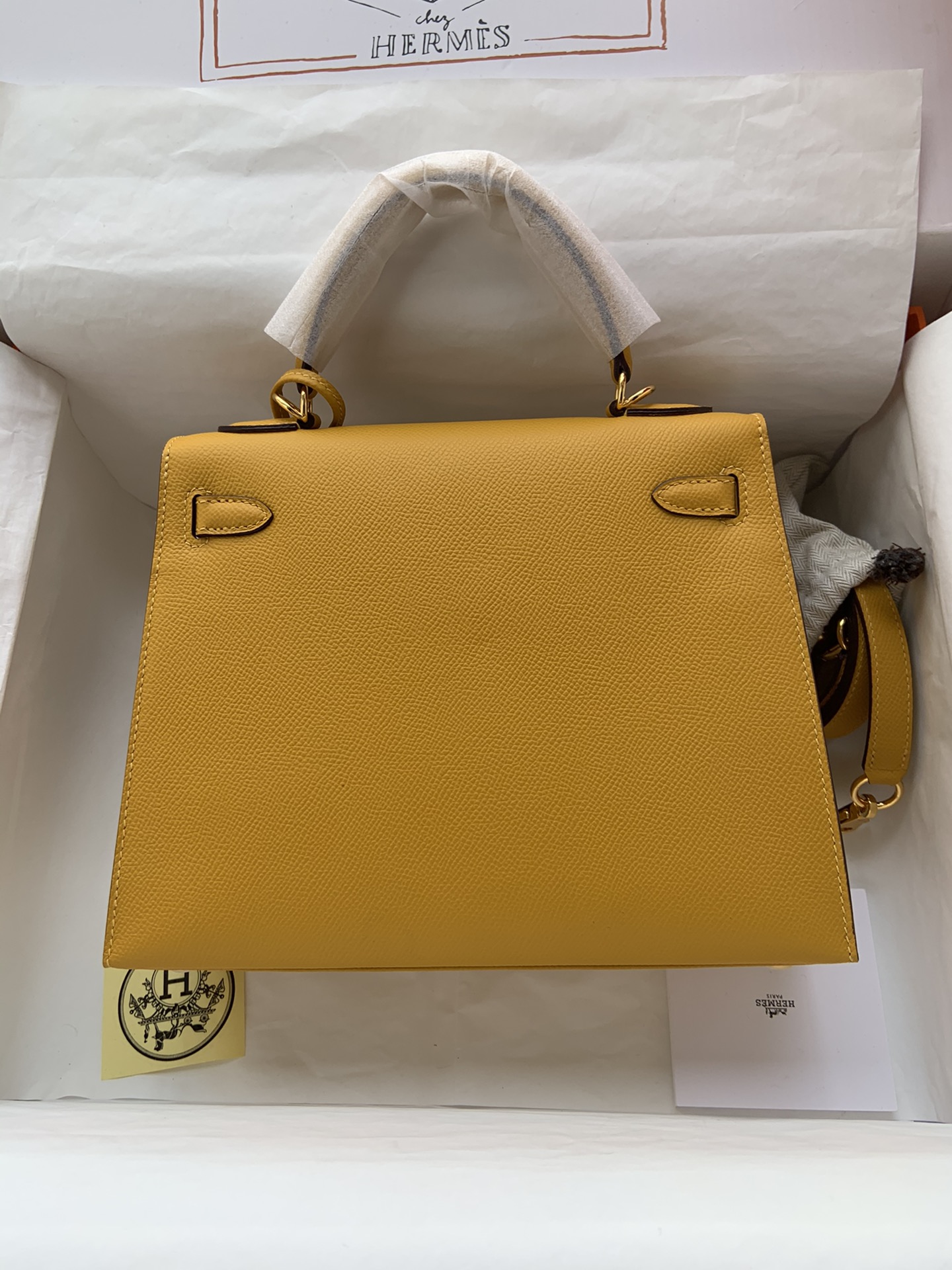 Hermes Kelly 25cm Handbag Shoulder Bag in Yellow Amber Epsom Leather